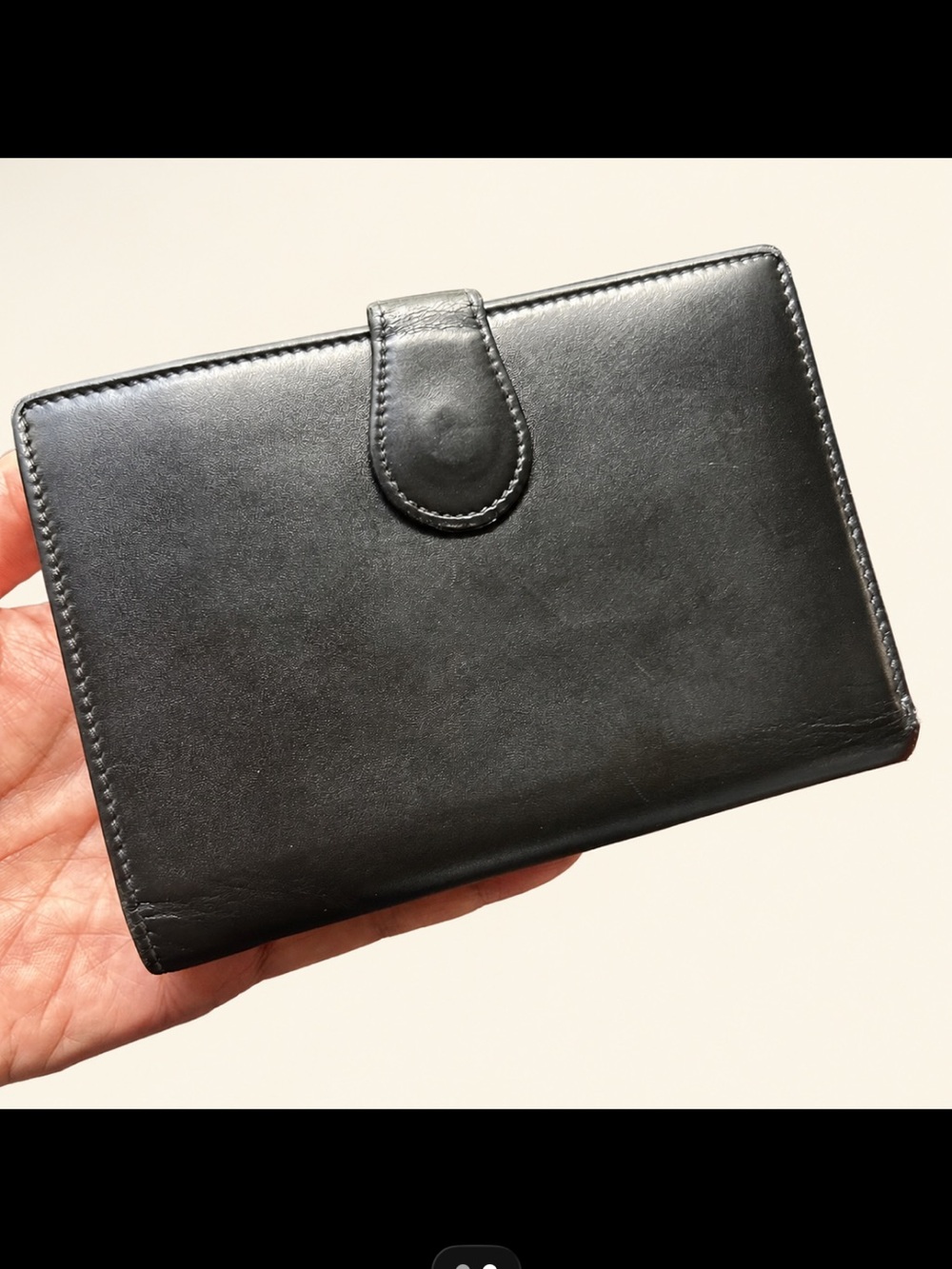 GUCCI Midsize Black WALLET EUC - Picture 2 of 10